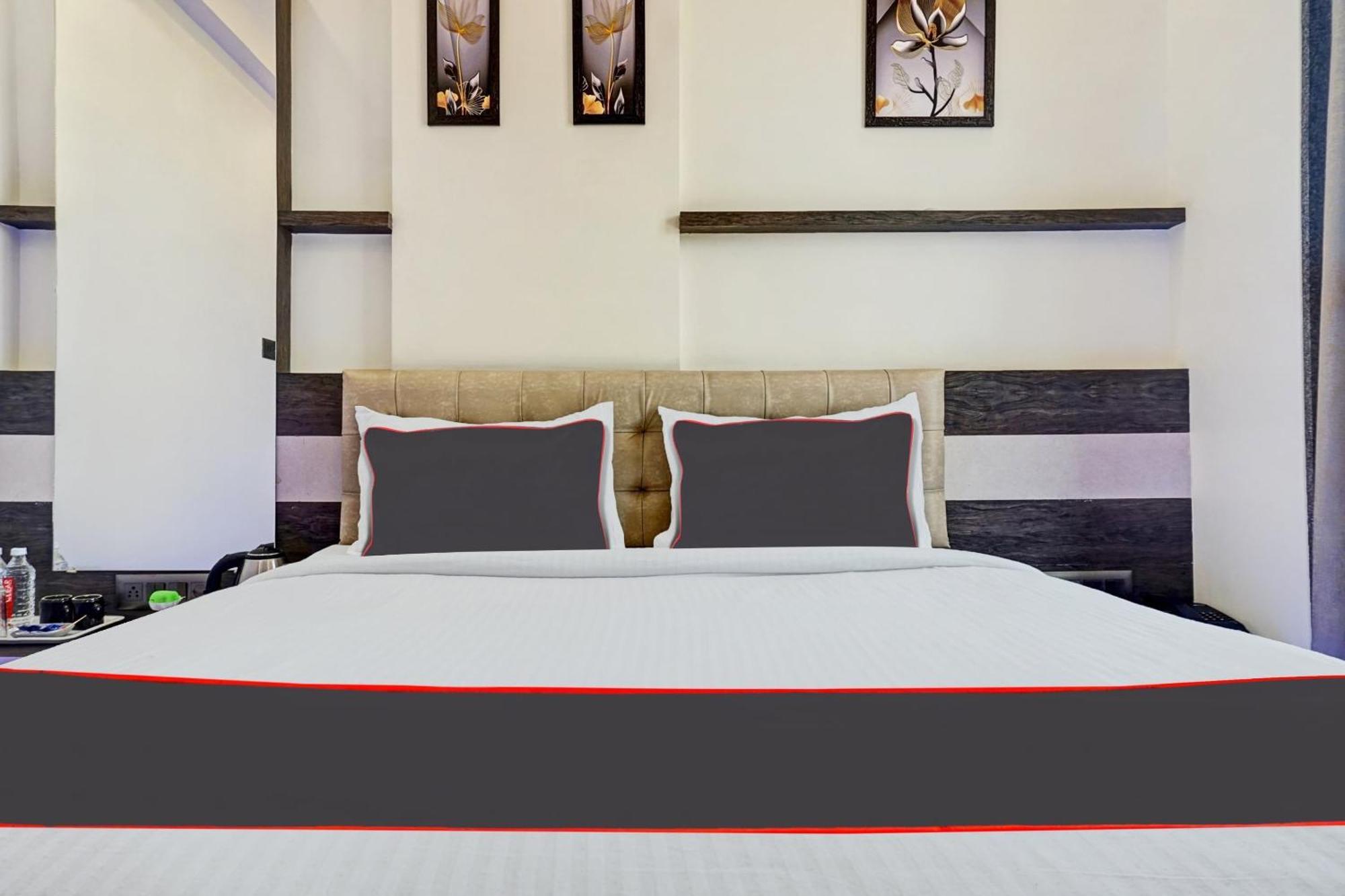 Pimpri-Chinchwad Super Townhouse Poona Royal酒店 外观 照片