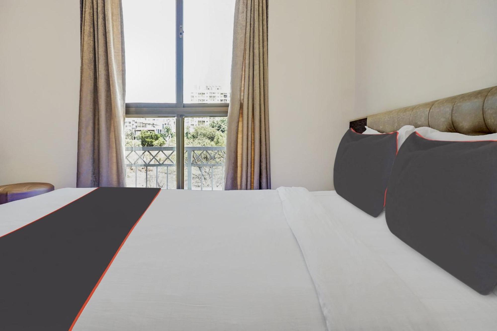 Pimpri-Chinchwad Super Townhouse Poona Royal酒店 外观 照片