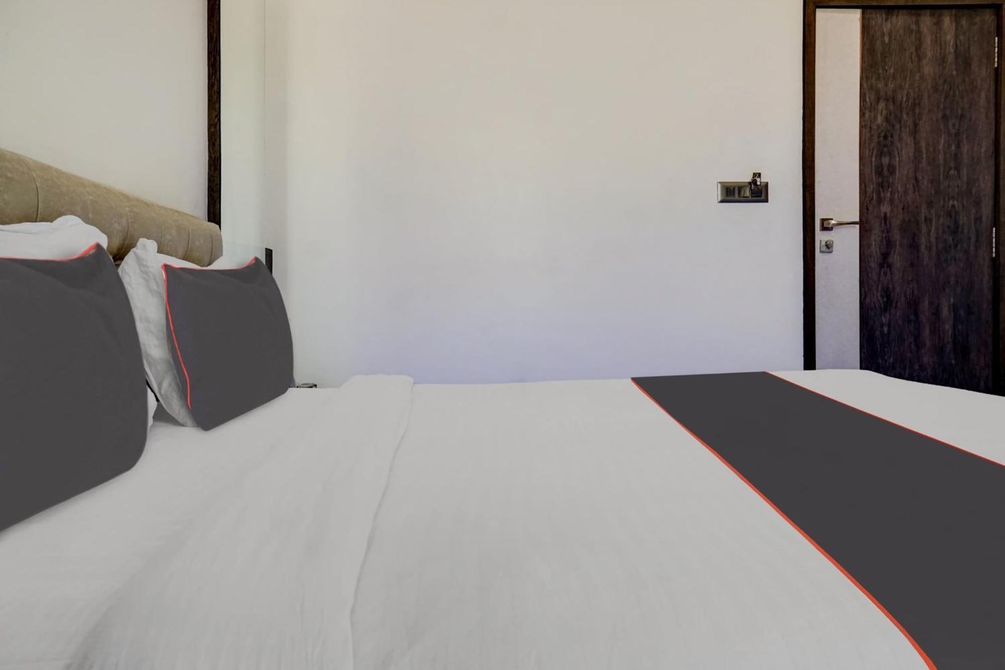 Pimpri-Chinchwad Super Townhouse Poona Royal酒店 外观 照片