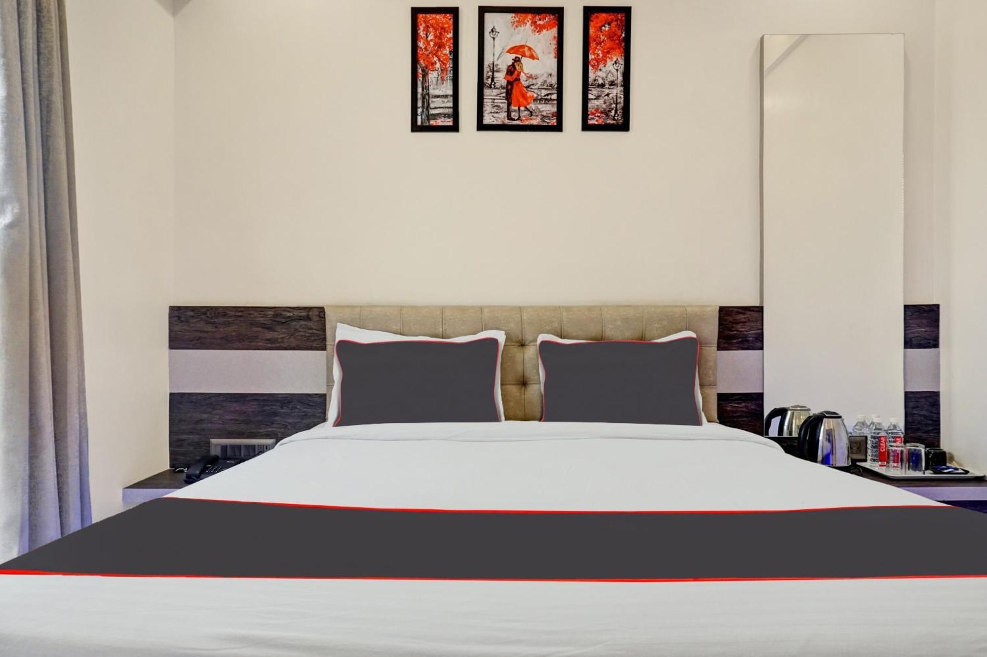 Pimpri-Chinchwad Super Townhouse Poona Royal酒店 外观 照片