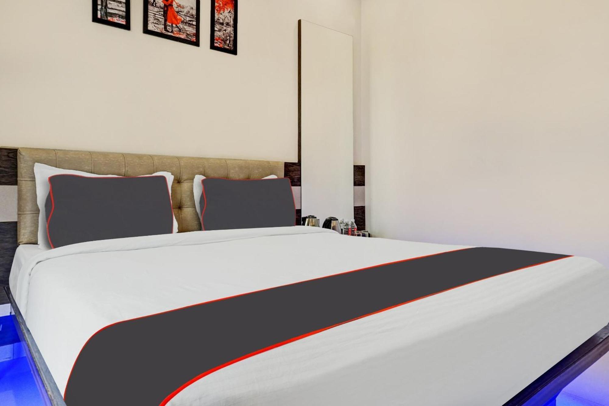 Pimpri-Chinchwad Super Townhouse Poona Royal酒店 外观 照片