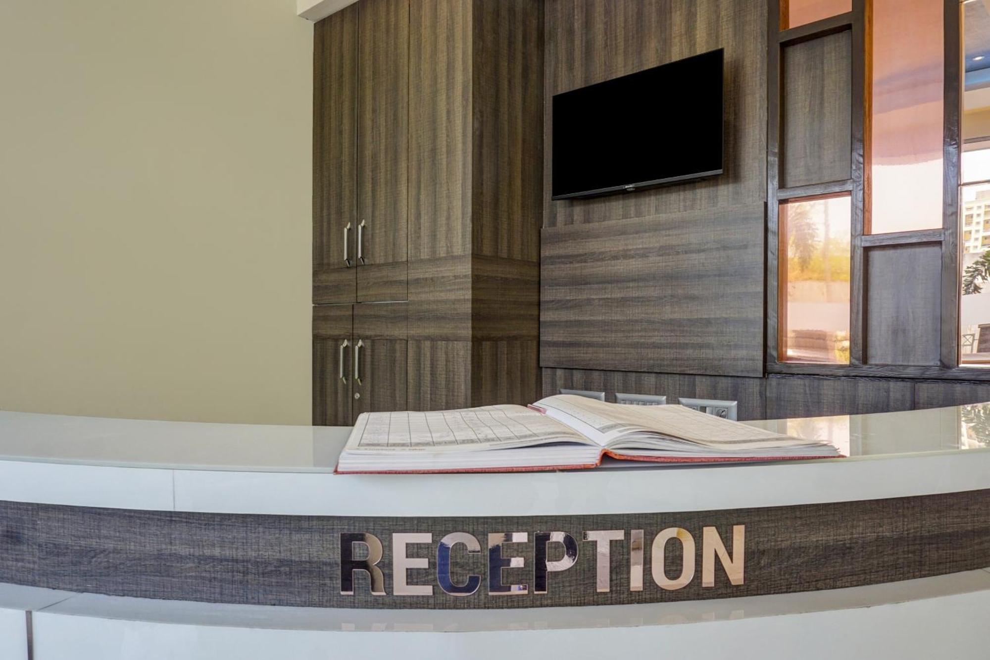 Pimpri-Chinchwad Super Townhouse Poona Royal酒店 外观 照片