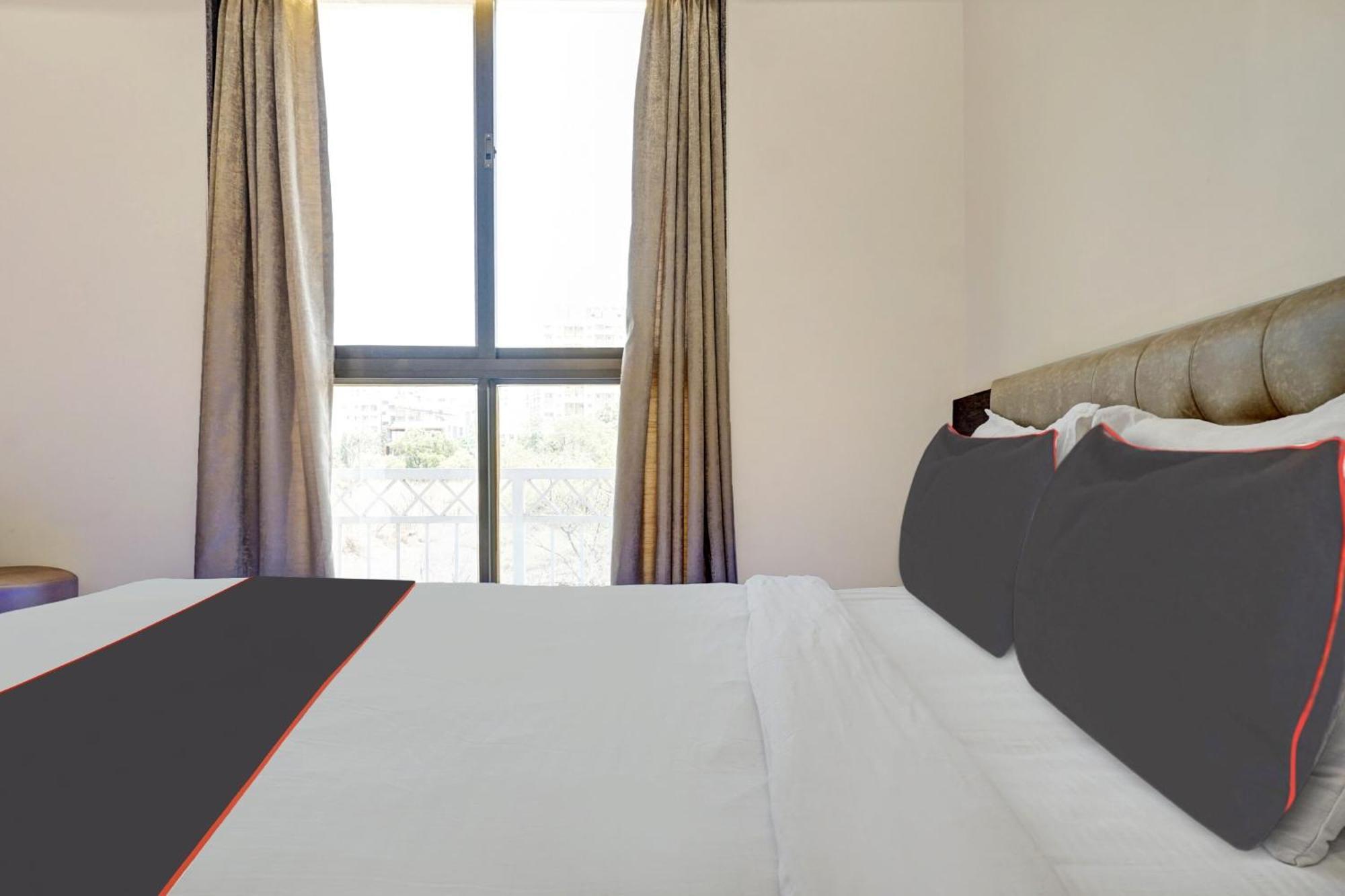 Pimpri-Chinchwad Super Townhouse Poona Royal酒店 外观 照片